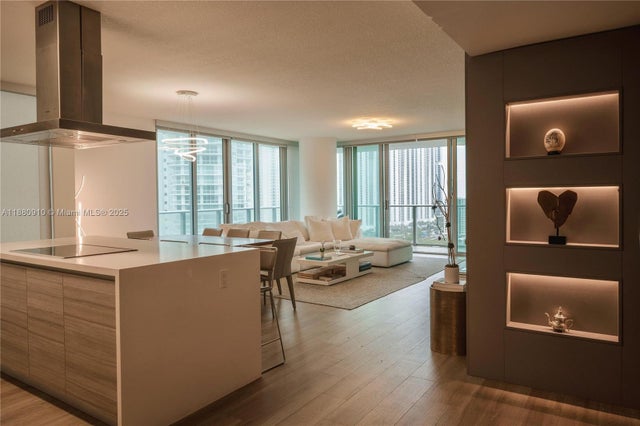 4 of 33 - 300 Sunny Isles Blvd 4-1802, Sunny Isles Beach, FL