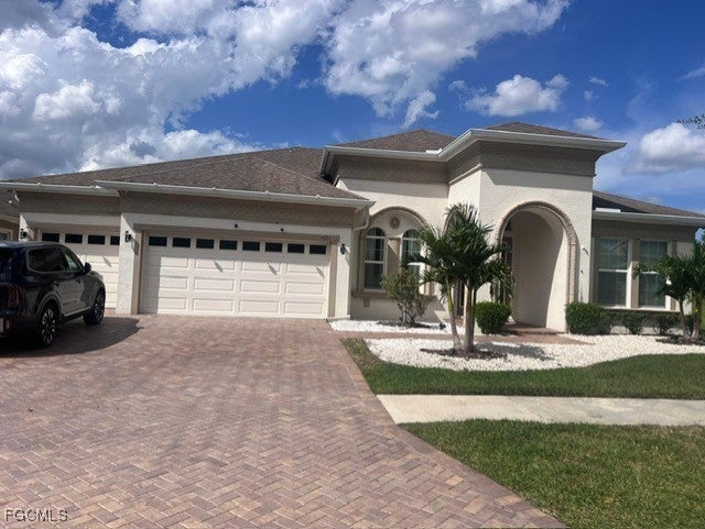 7121 Hatpin Loop, WESLEY CHAPEL