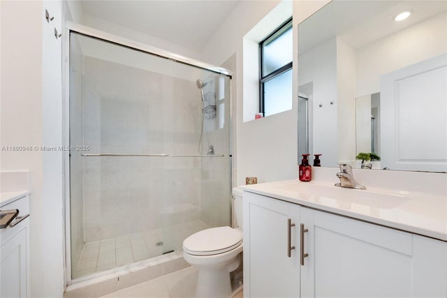 5 of 11 - 10103 Sw 231st Ln, Miami, FL