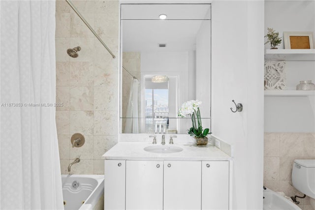 3 of 20 - 901 Brickell Key Blvd 3301, Miami, FL