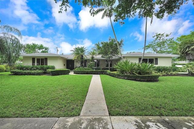 1 of 36 - 8570 Sw 155th Ter, Palmetto Bay, FL