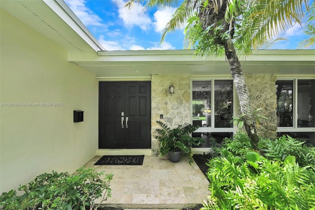 3 of 36 - 8570 Sw 155th Ter, Palmetto Bay, FL