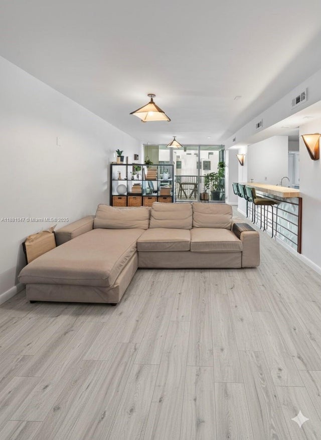 3 of 23 - 2655 Collins Ave 510, Miami Beach, FL