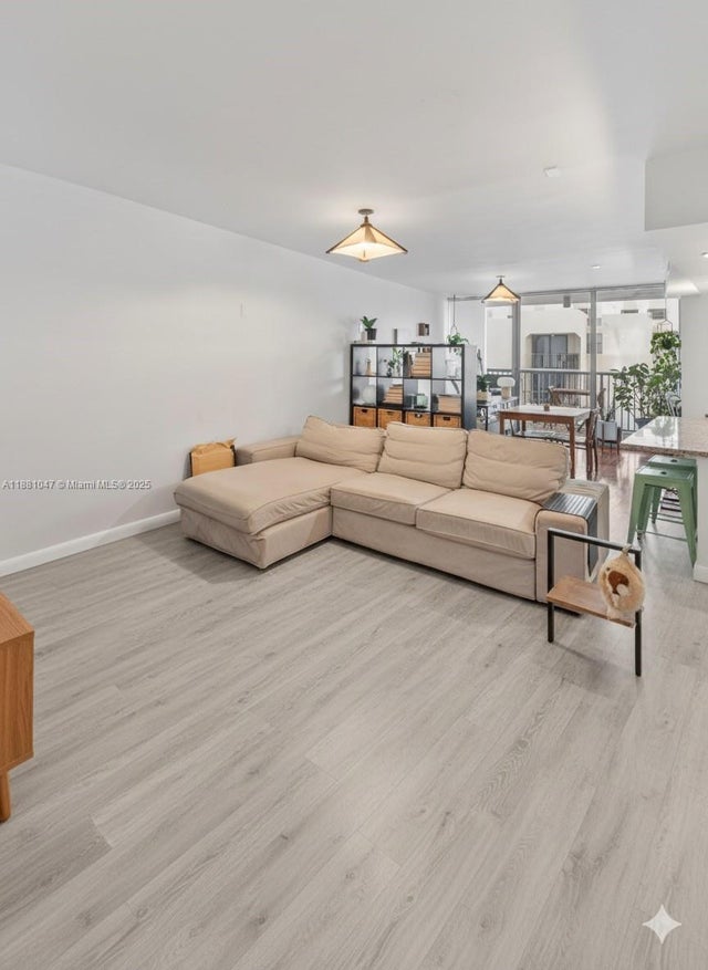 5 of 23 - 2655 Collins Ave 510, Miami Beach, FL