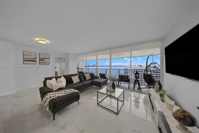 3 of 25 - 7601 E Treasure Dr 1422, North Bay Village, FL