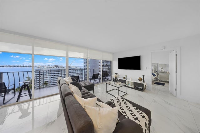 4 of 25 - 7601 E Treasure Dr 1422, North Bay Village, FL