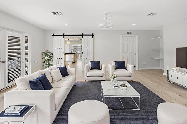 3 of 43 - 1443 Harrison St, Hollywood, FL