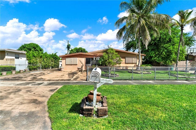 1 of 26 - 12471 Sw 190th Ter, Miami, FL