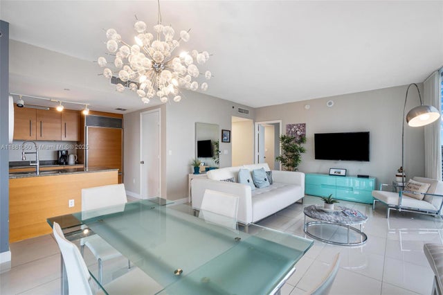 4 of 36 - 485 Brickell Ave 3308, Miami, FL