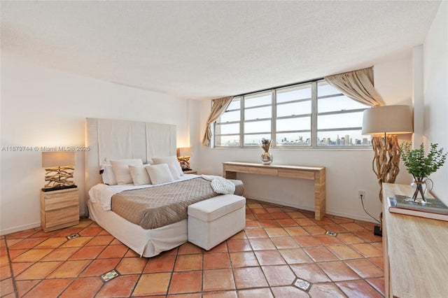 5 of 34 - 800 West Ave 831, Miami Beach, FL