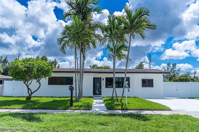 1 of 54 - 6320 Nw 113th Ter, Hialeah, FL