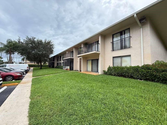 1 of 26 - 5915 Washington St 116, Hollywood, FL