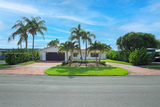 1 of 62 - 1720 N 50th Ave, Hollywood, FL