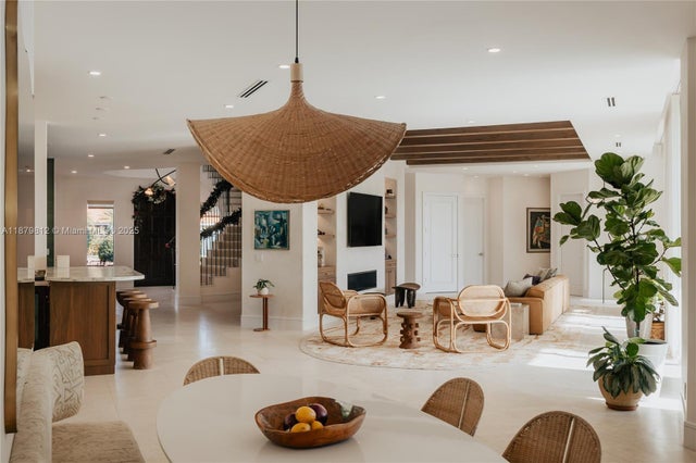 5 of 41 - 2300 Ne 34th Ct, Lighthouse Point, FL