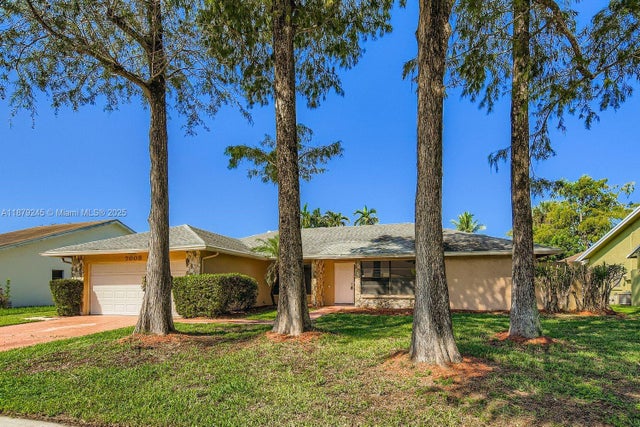 3 of 28 - 7008 Nw 49th Ct, Lauderhill, FL