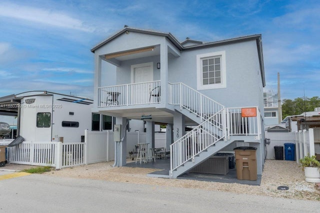 3 of 49 - 325 Calusa St #320, Key Largo, FL