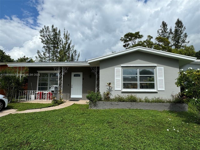 5 of 19 - 6733 Nw 62nd St, Tamarac, FL