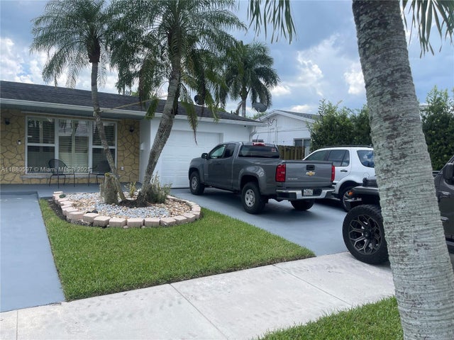 4 of 41 - 610 Nw 16th St, Homestead, FL