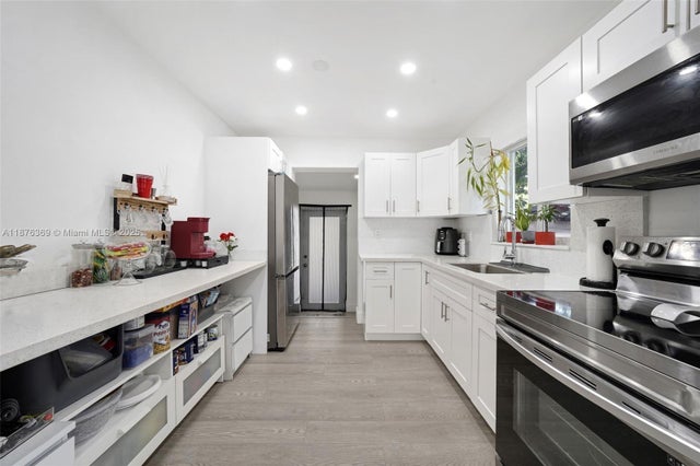 3 of 44 - 6404 Meade St, Hollywood, FL