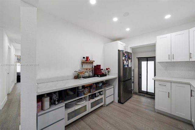 5 of 44 - 6404 Meade St, Hollywood, FL