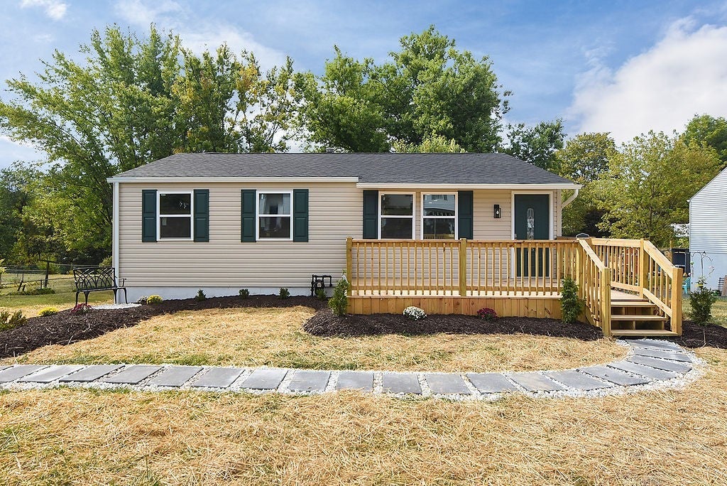 3245 Bradbury Drive, Hopewell