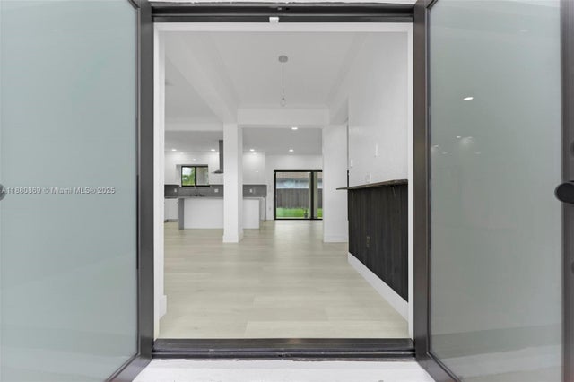 4 of 50 - 16057 Sw 53rd Ter, Miami, FL
