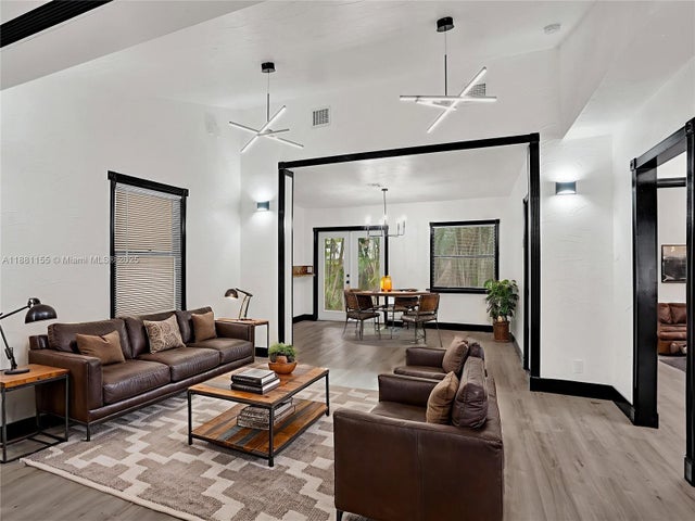 5 of 23 - 1409 Sw 1st Street, Fort Lauderdale, FL