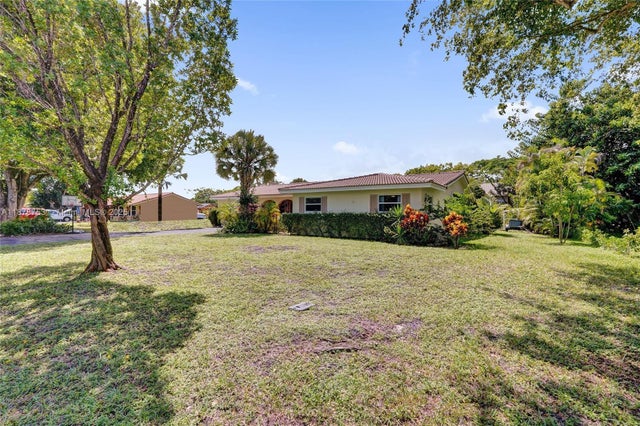 2 of 49 - 9060 Nw 32nd St, Coral Springs, FL