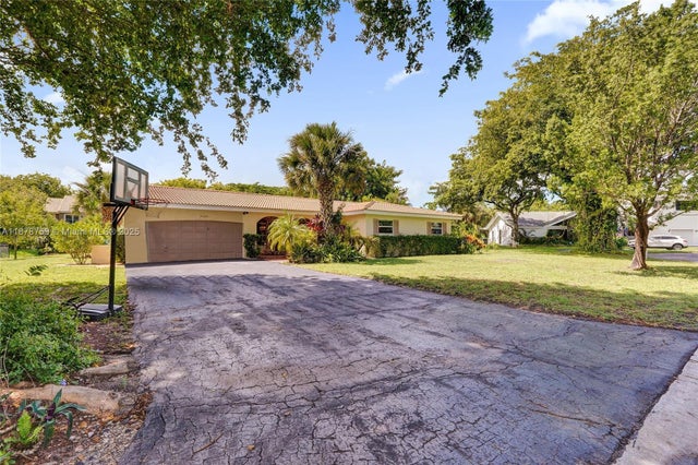 3 of 49 - 9060 Nw 32nd St, Coral Springs, FL