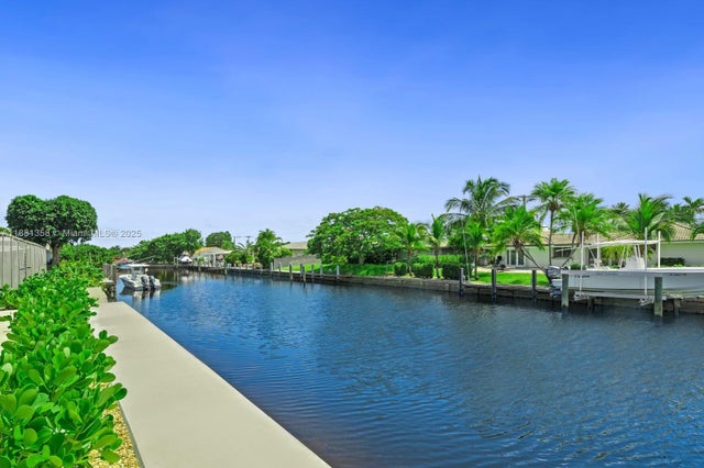 5 of 31 - 2830 Ne 56th Ct, Fort Lauderdale, FL