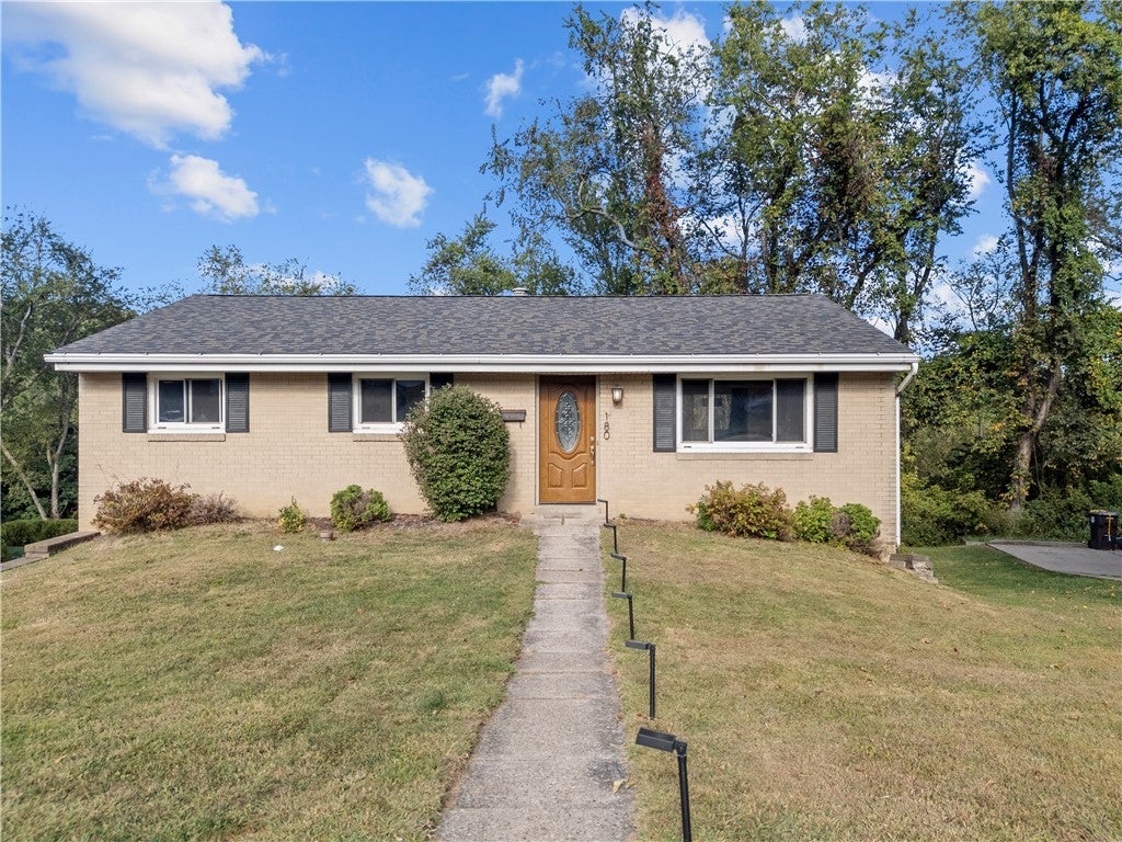 180 Green Glen Drive, Baldwin Boro