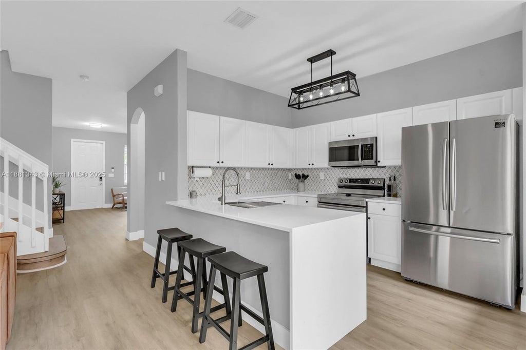 12818 Sw 135th St, Miami