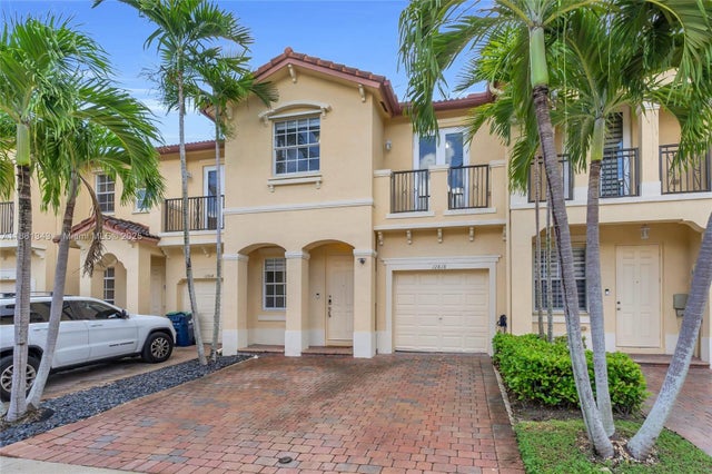 2 of 35 - 12818 Sw 135th St, Miami, FL