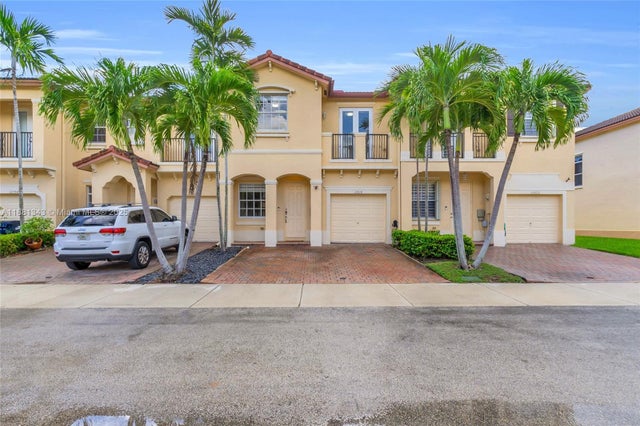 3 of 35 - 12818 Sw 135th St, Miami, FL