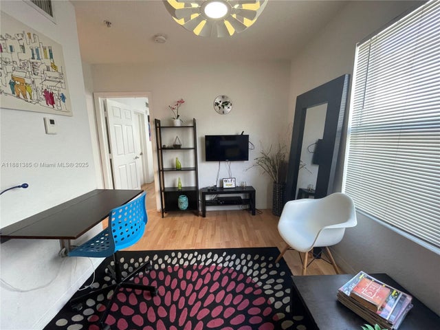 1 of 29 - 7326 Collins Ave 207, Miami Beach, FL