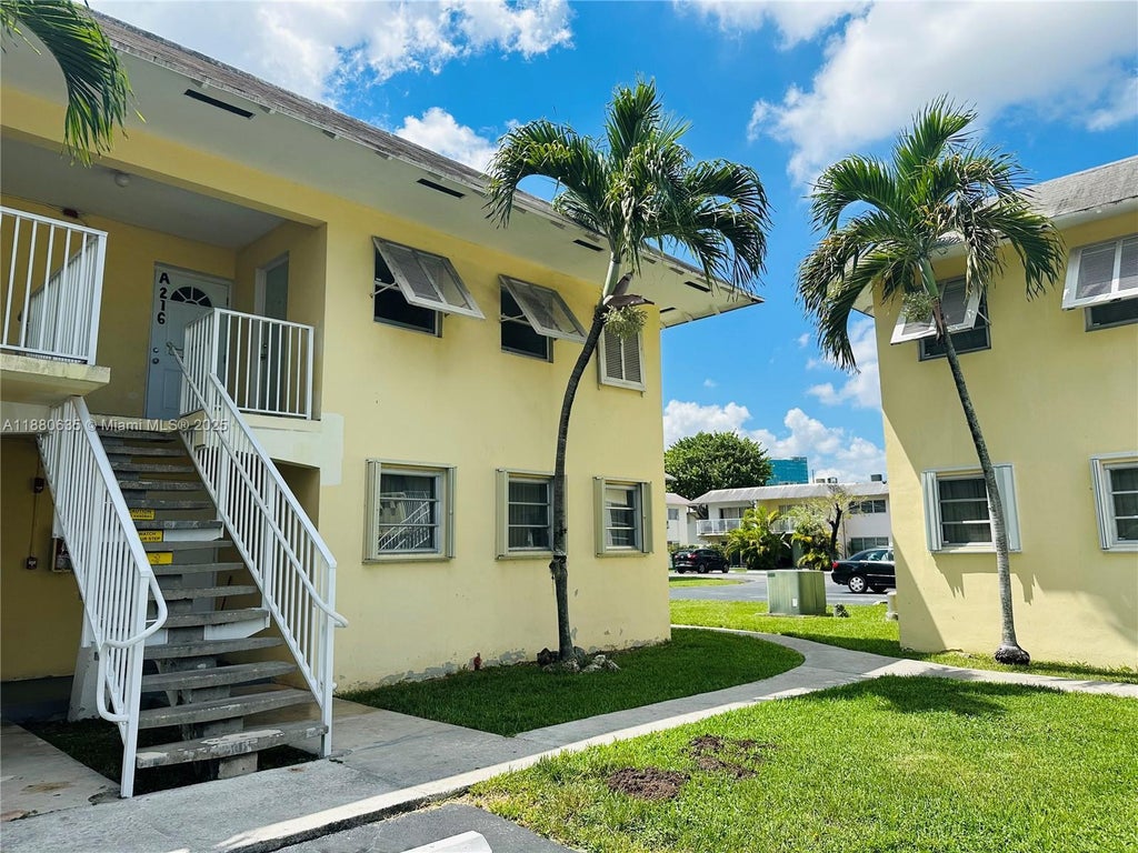 7308 Sw 82nd St A216, Miami