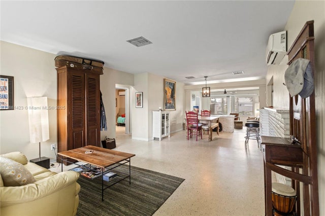 1 of 65 - 3202 Taft St, Hollywood, FL