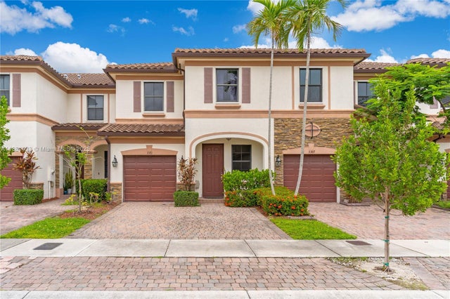1 of 39 - 3371 W 94th Ter, Hialeah, FL
