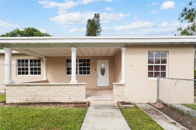 1 of 47 - 750 Nw 24th Ave, Miami, FL
