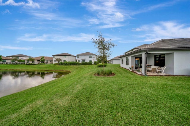 4 of 36 - 2941 Shortleaf Ave, Lauderdale Lakes, FL