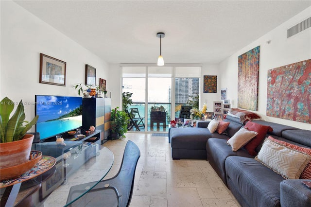 1 of 34 - 31 Se 5th St 2910, Miami, FL