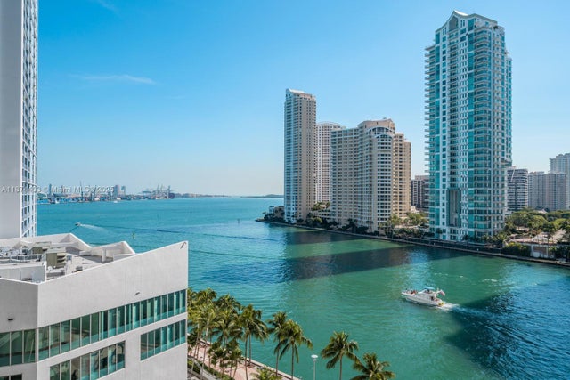 1 of 17 - 300 S Biscayne Blvd L-1022, Miami, FL