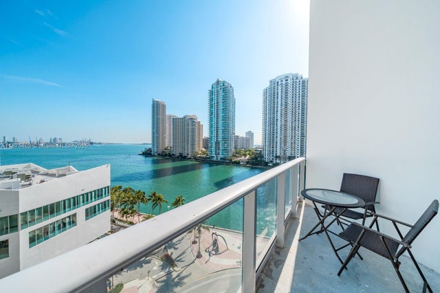 2 of 17 - 300 S Biscayne Blvd L-1022, Miami, FL