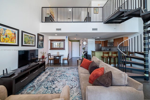 4 of 17 - 300 S Biscayne Blvd L-1022, Miami, FL