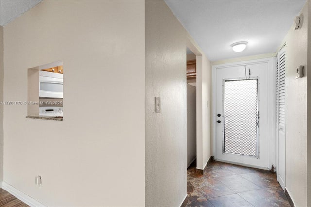 5 of 28 - 9620 Sunrise Lakes Blvd 205, Sunrise, FL