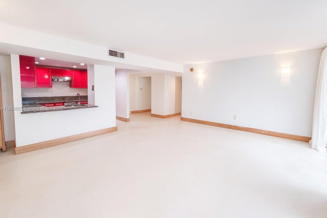 3 of 20 - 1800 Collins Ave 3j, Miami Beach, FL