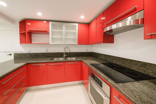 5 of 20 - 1800 Collins Ave 3j, Miami Beach, FL