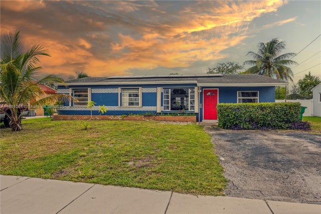 2 of 41 - 4450 Sw 24th St, Fort Lauderdale, FL