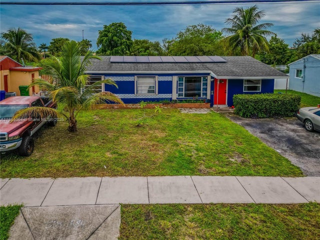 4 of 41 - 4450 Sw 24th St, Fort Lauderdale, FL