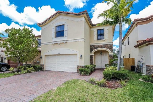 2 of 13 - 8868 Nw 101st Pl, Doral, FL